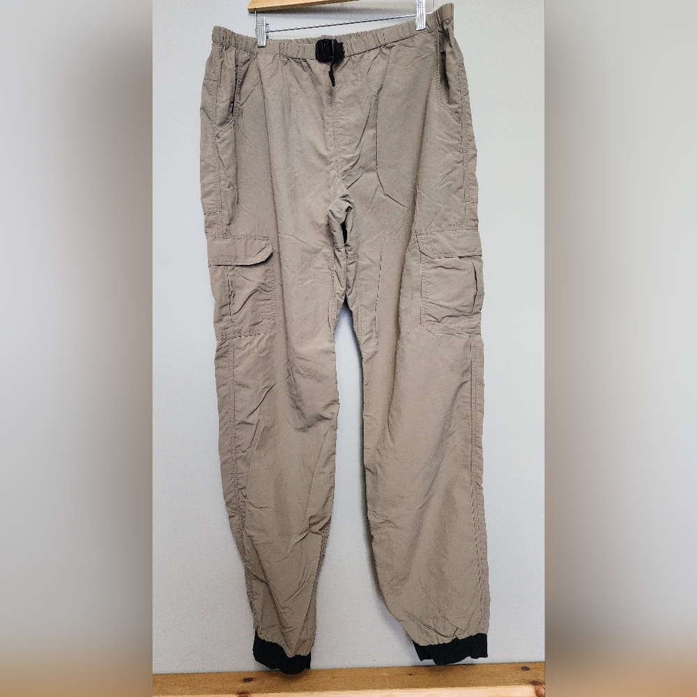 MEC Men's Tan Cargo Pants